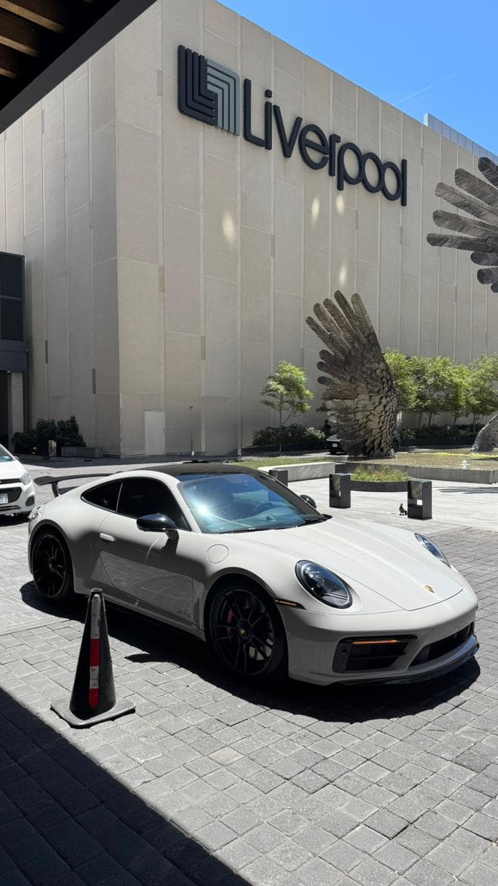 Porsche 911 Carrera 4 GTS 2024 - 2