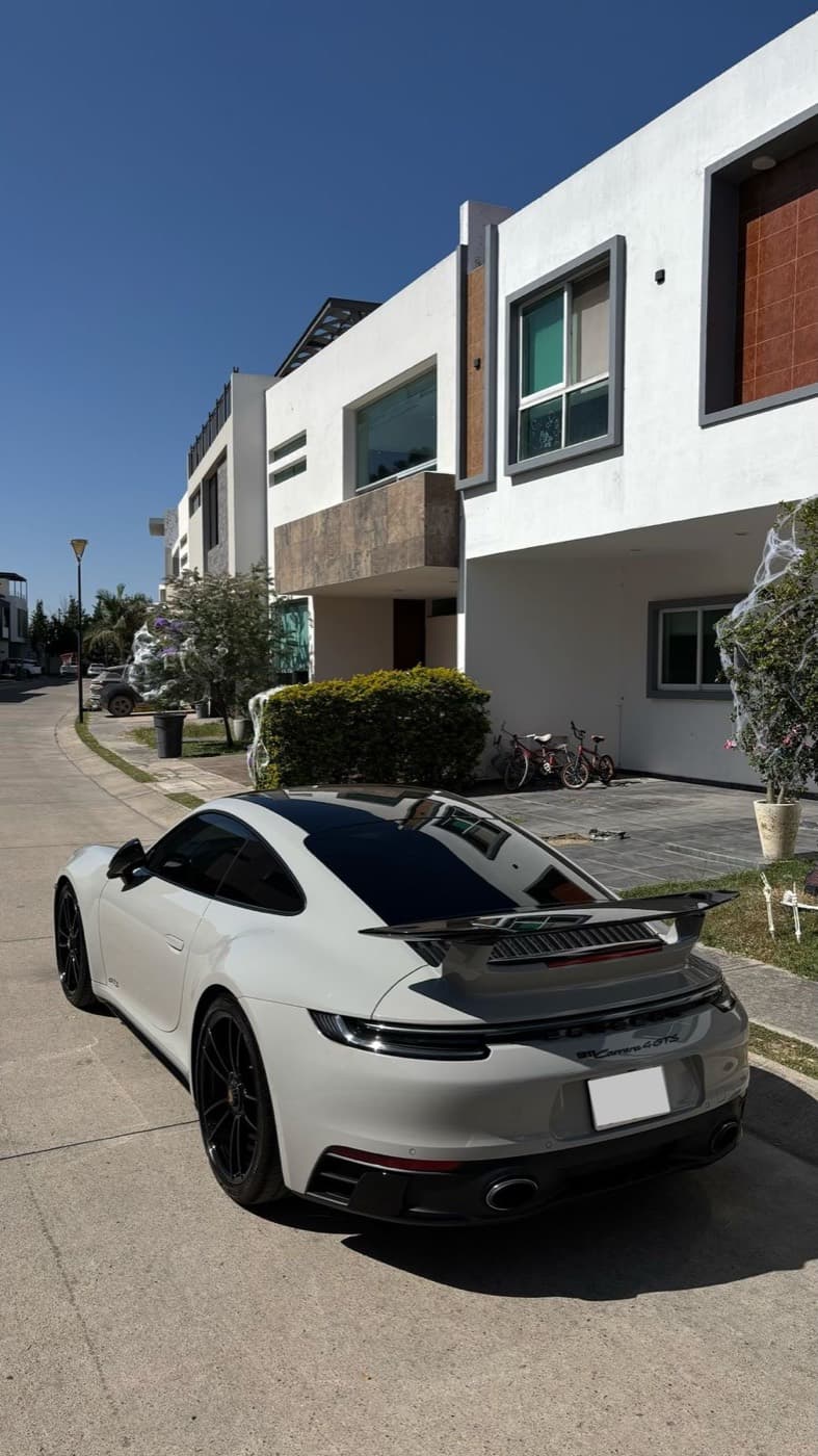 Porsche 911 Carrera 4 GTS 2024 - 6