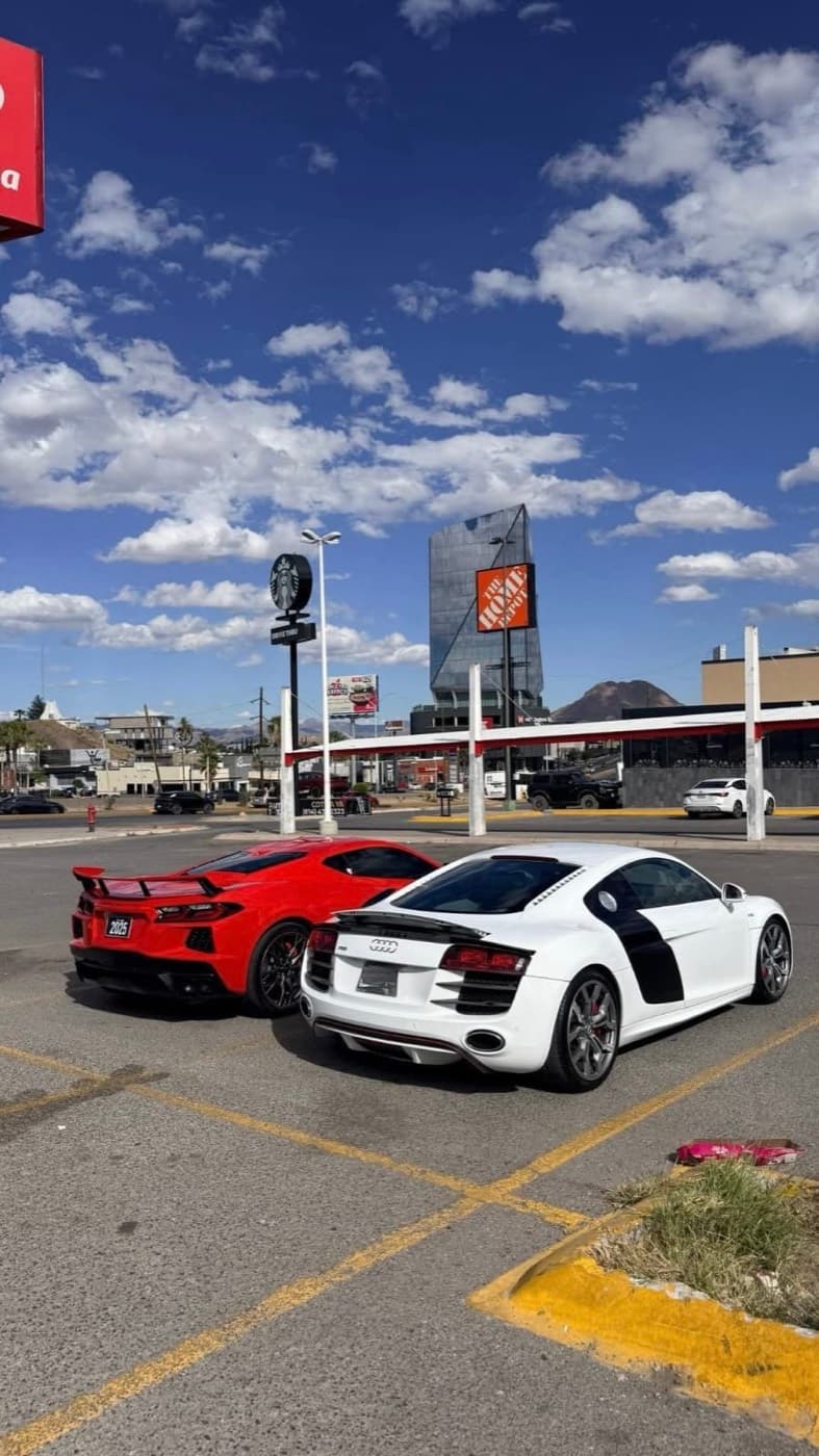 Audi R8 V10 2011 - 5
