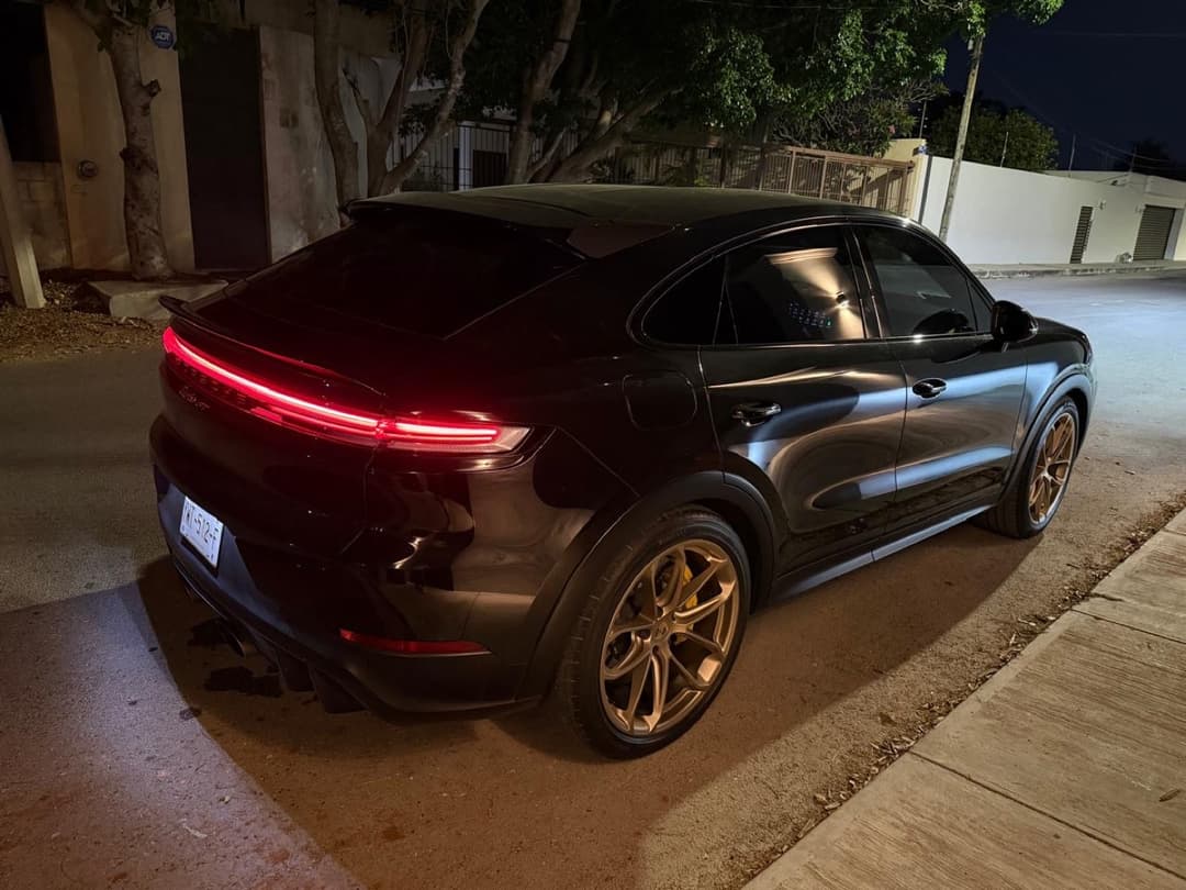 Porsche Cayenne Turbo GT 2024 - 5
