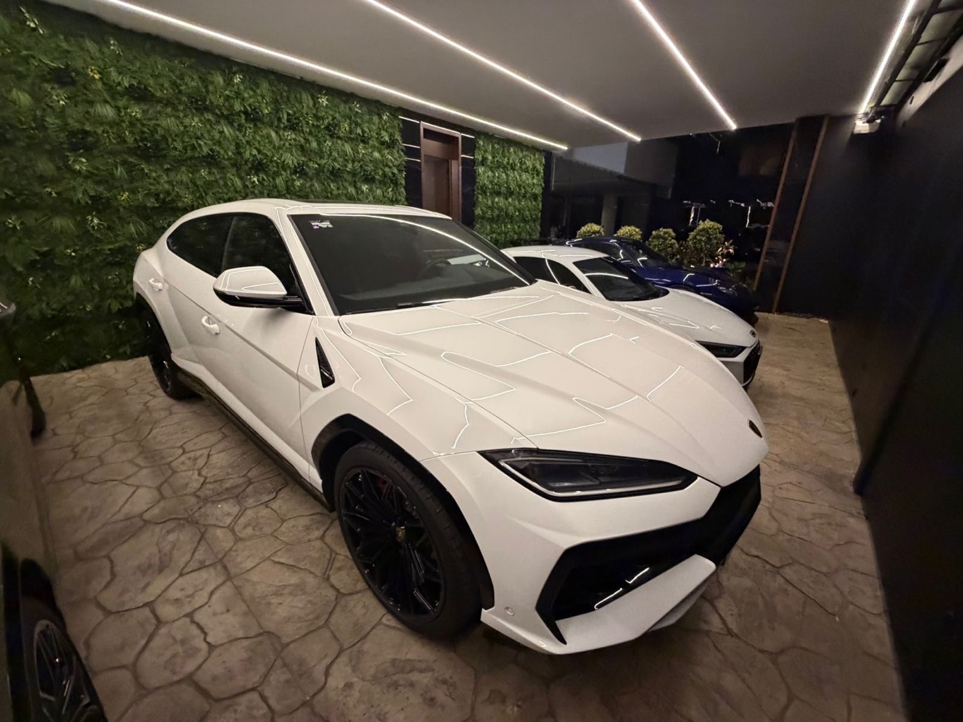 Lamborghini Urus SE 2026