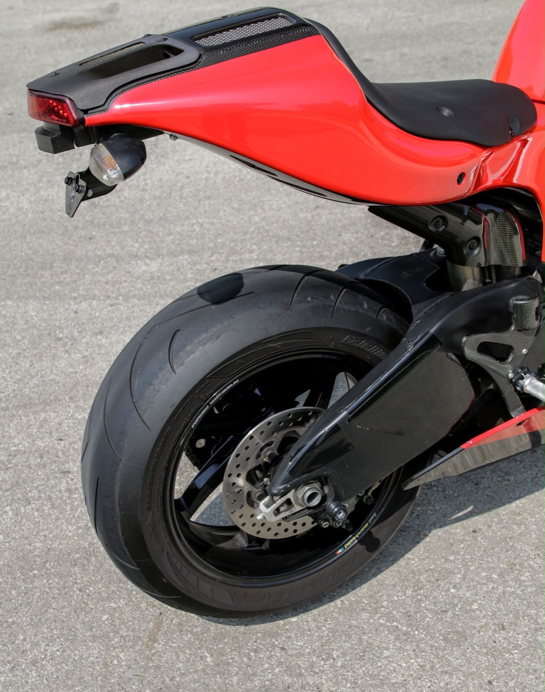 Ducati Desmosedici RR (1/3 en México) 2008 - 13