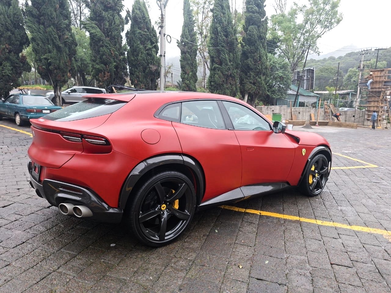 Ferrari Purosangue 2024 - 4